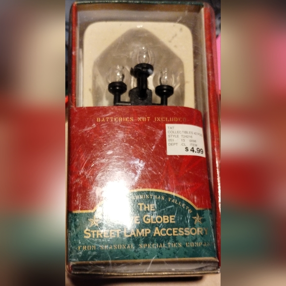 Seasonal Specialties Company The Five Globe Street Lamp Accessory x2 - Picture 2 of 2